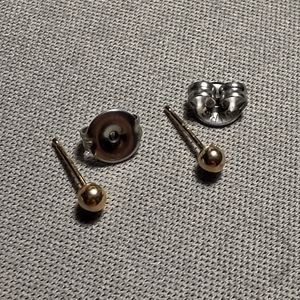 14k Gold Ball Stud Earrings